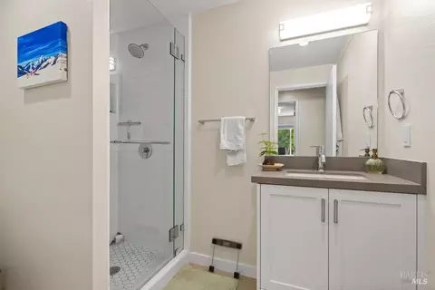 Bath - 307 North St, Sausalito, CA 94965 photo 1 of 1