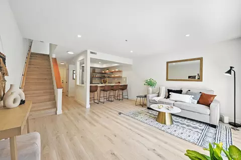 409 North St #7, Healdsburg, CA 95448