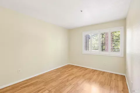 Bedroom - 93 Nicholas Ct, Cotati, CA 94931 photo 4 of 5