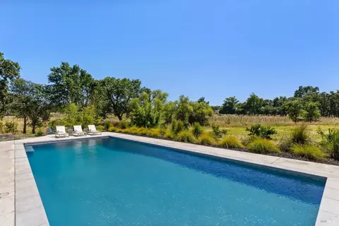 Exterior - 1100 Craig Ave, Sonoma, CA 95476 photo 8 of 15