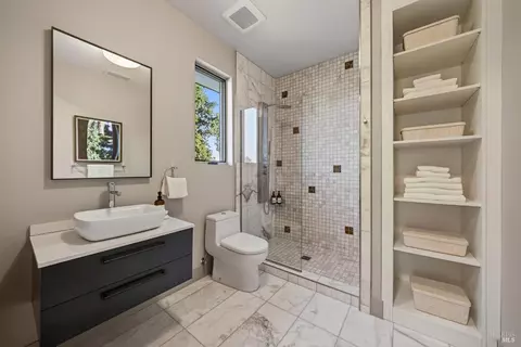 Bath - 1100 Craig Ave, Sonoma, CA 95476 photo 10 of 14