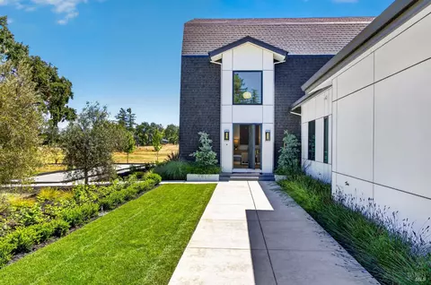 Exterior - 1100 Craig Ave, Sonoma, CA 95476 photo 3 of 15