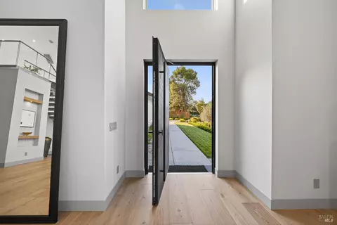 Entry Way - 1100 Craig Ave, Sonoma, CA 95476 photo 1 of 6