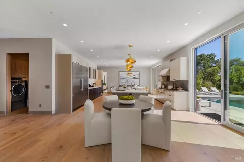 Dining - 1100 Craig Ave, Sonoma, CA 95476 photo 1 of 7