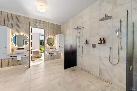 Bath - 1100 Craig Ave, Sonoma, CA 95476 photo 5 of 14