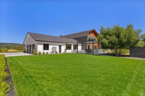 Exterior - 1100 Craig Ave, Sonoma, CA 95476 photo 5 of 15