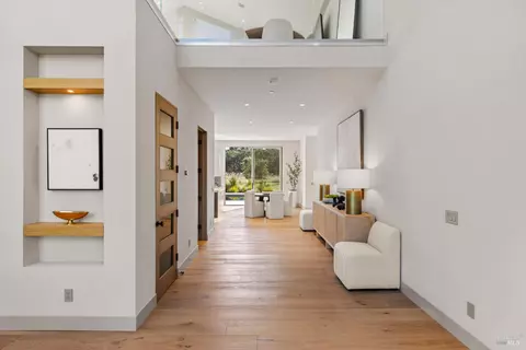 Entry Way - 1100 Craig Ave, Sonoma, CA 95476 photo 2 of 6