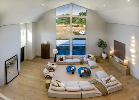 Living - 1100 Craig Ave, Sonoma, CA 95476 photo 2 of 12