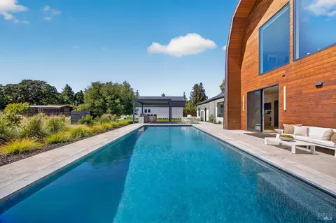 Exterior - 1100 Craig Ave, Sonoma, CA 95476 photo 9 of 15
