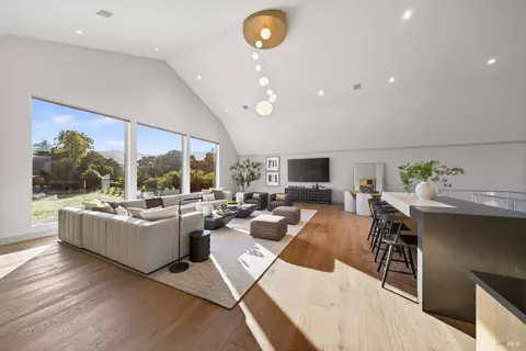 Living - 1100 Craig Ave, Sonoma, CA 95476 photo 10 of 12