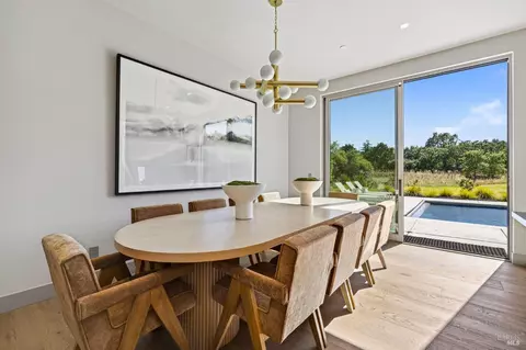 Dining - 1100 Craig Ave, Sonoma, CA 95476 photo 3 of 7
