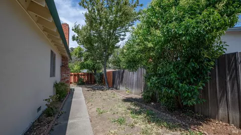 Exterior - 931 Nightingale Dr, Fairfield, CA 94533 photo 15 of 17