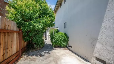 Exterior - 931 Nightingale Dr, Fairfield, CA 94533 photo 11 of 17