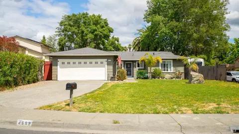 4682 Flax Ct, Rohnert Park, CA 94928