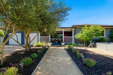 1773 Crinella Dr, Saint Helena, CA 94574