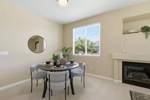 Dining - 7811 Foppiano Way, Windsor, CA 95492 photo 1 of 3