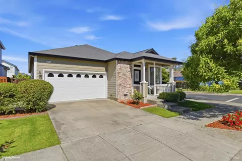 7811 Foppiano Way, Windsor, CA 95492