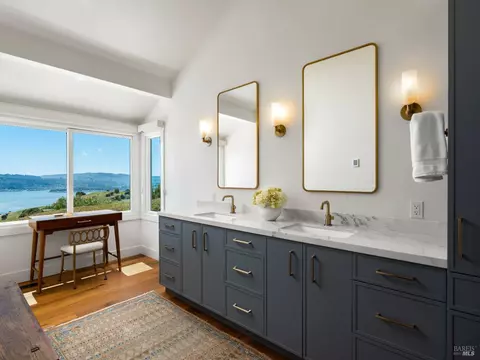 Bath - 45 Mount Tiburon Rd, Tiburon, CA 94920 photo 1 of 6
