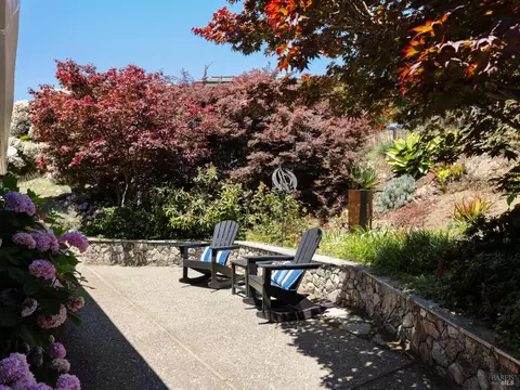 Exterior - 45 Mount Tiburon Rd, Tiburon, CA 94920 photo 7 of 13