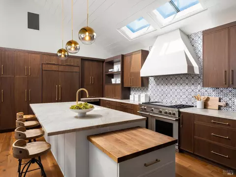 Kitchen - 45 Mount Tiburon Rd, Tiburon, CA 94920 photo 3 of 4