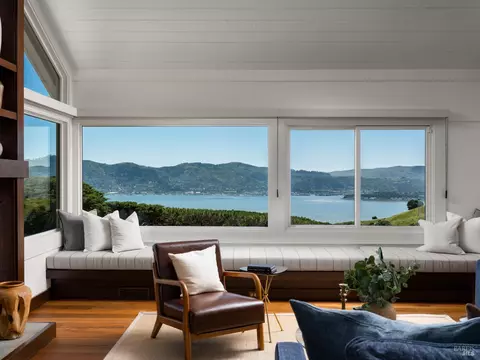 Living - 45 Mount Tiburon Rd, Tiburon, CA 94920 photo 3 of 4