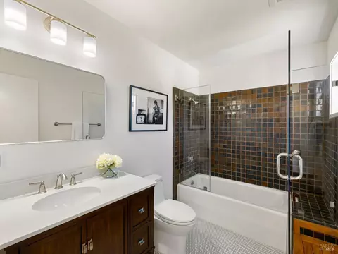 Bath - 45 Mount Tiburon Rd, Tiburon, CA 94920 photo 6 of 6