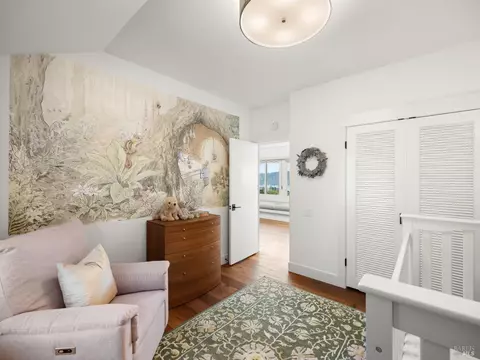 Bedroom - 45 Mount Tiburon Rd, Tiburon, CA 94920 photo 6 of 6