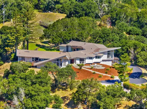 56 Capilano Dr, Novato, CA 94949
