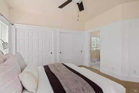Bedroom - 1040 Elsbree Ln, Windsor, CA 95492 photo 5 of 6