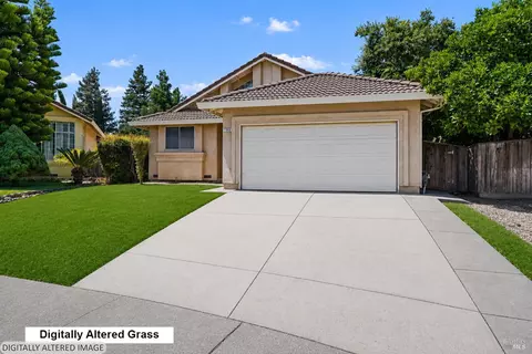 1068 Mission Cir, Fairfield, CA 94534