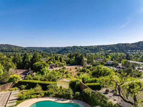 View/Area - 295 Sandringham Dr N, Moraga, CA 94556 photo 6 of 7