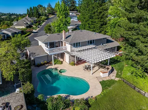 View/Area - 295 Sandringham Dr N, Moraga, CA 94556 photo 5 of 7