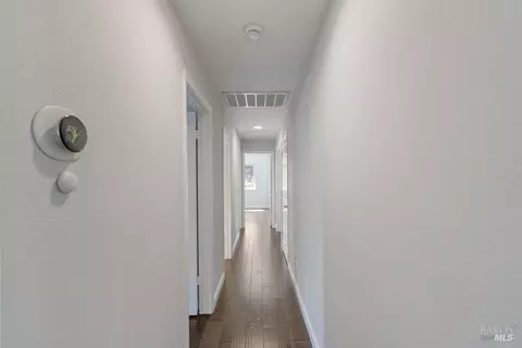 Entry Way - 451 Trotter Dr, Vallejo, CA 94591 photo 2 of 2