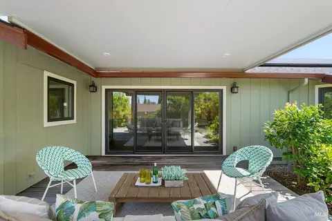 Exterior - 451 Trotter Dr, Vallejo, CA 94591 photo 7 of 16