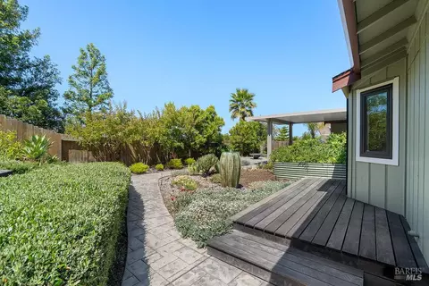 Exterior - 451 Trotter Dr, Vallejo, CA 94591 photo 12 of 16