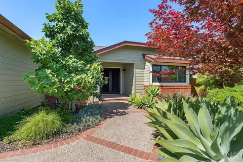 Exterior - 451 Trotter Dr, Vallejo, CA 94591 photo 4 of 16