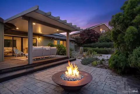 Exterior - 451 Trotter Dr, Vallejo, CA 94591 photo 10 of 16