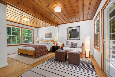 19092 Ridgecrest Dr, Guerneville, CA 95446