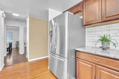 Entry Way - 101 Thresher Dr, Vallejo, CA 94591 photo 1 of 2