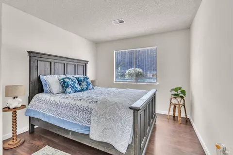 Bedroom - 101 Thresher Dr, Vallejo, CA 94591 photo 2 of 5