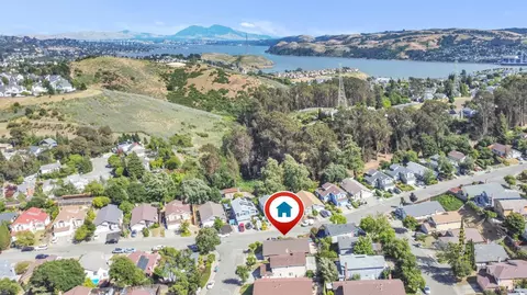 View/Area - 101 Thresher Dr, Vallejo, CA 94591 photo 9 of 11