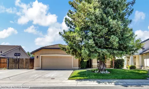 565 Schooner Ridge Dr, Dixon, CA 95620