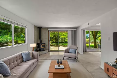 Living - 625-629 Hill Rd, Angwin, CA 94508 photo 3 of 6