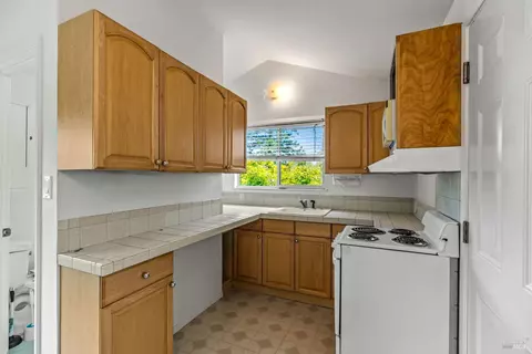 Kitchen - 625-629 Hill Rd, Angwin, CA 94508 photo 3 of 4