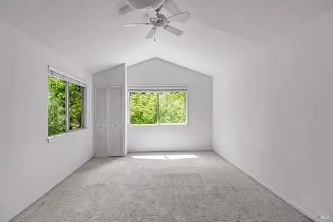 Bedroom - 625-629 Hill Rd, Angwin, CA 94508 photo 4 of 10