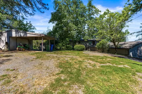Exterior - 625-629 Hill Rd, Angwin, CA 94508 photo 17 of 21