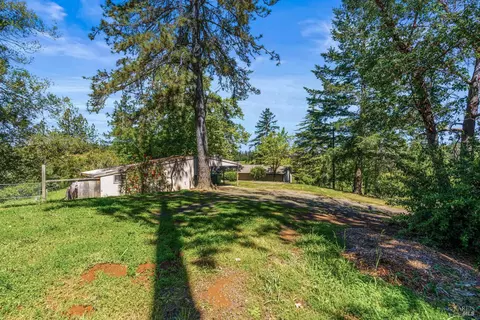 Exterior - 625-629 Hill Rd, Angwin, CA 94508 photo 15 of 21