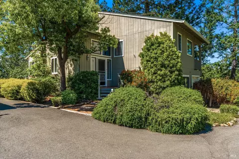 Exterior - 625-629 Hill Rd, Angwin, CA 94508 photo 10 of 21