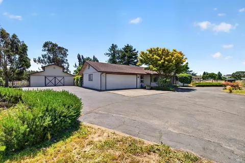 65 Mcbrown Rd, Petaluma, CA 94952
