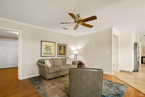 Living - 1370 Estates Dr, Dixon, CA 95620 photo 6 of 6